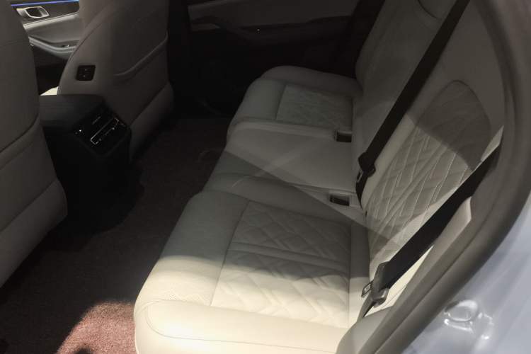 Used CHANGAN UNI-K iDD 2022 Blue Whale iDD 130km 1.5T Prestige Model Left Rear Seat