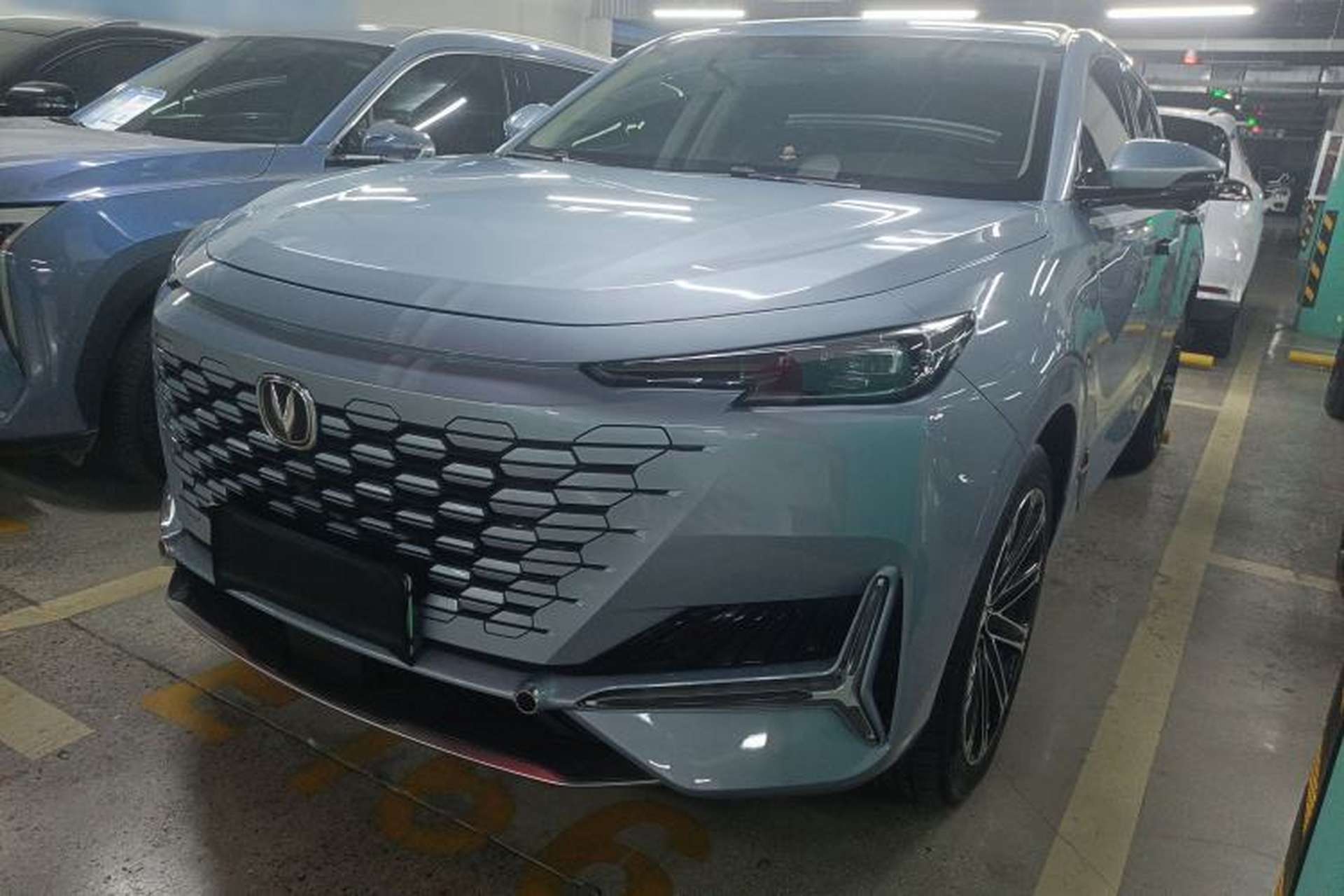 Used CHANGAN UNI-K iDD 2022 Blue Whale iDD 130km 1.5T Excellence Model Left Side