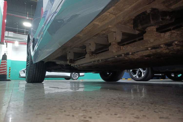 Used CHANGAN UNI-K iDD 2022 Blue Whale iDD 130km 1.5T Excellence Model Left Side Sill