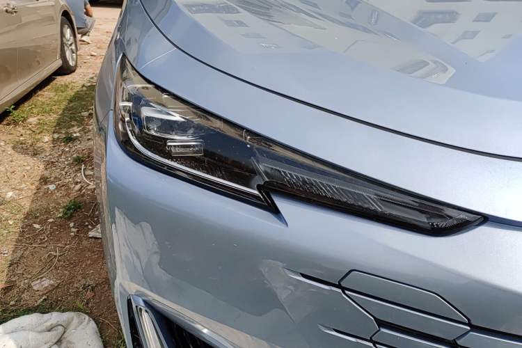 Used CHANGAN UNI-K iDD 2022 Blue Whale iDD 130km 1.5T Prestige Model Right Front Headlight