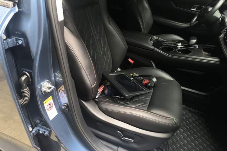 Used CHANGAN UNI-K iDD 2022 Blue Whale iDD 130km 1.5T Excellence Model Right Front Seat