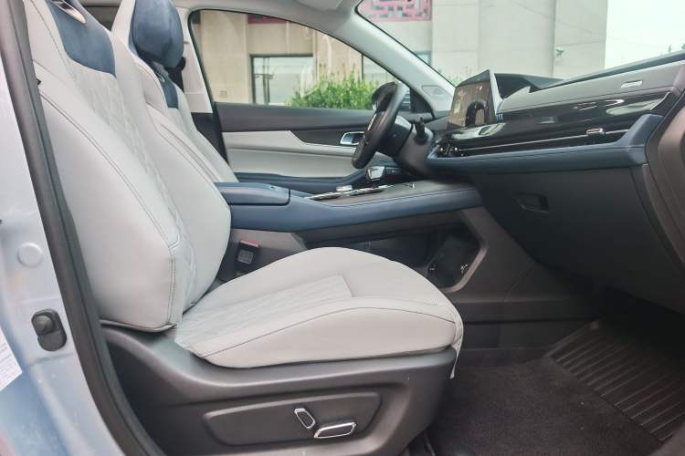 Used CHANGAN UNI-K iDD 2022 Blue Whale iDD 130km 1.5T Excellence Model Right Front Seat
