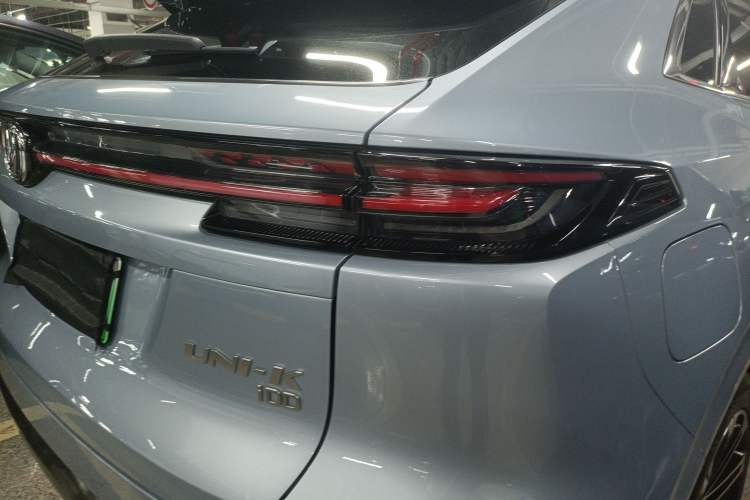 Used CHANGAN UNI-K iDD 2022 Blue Whale iDD 130km 1.5T Excellence Model Right Rear Taillight
