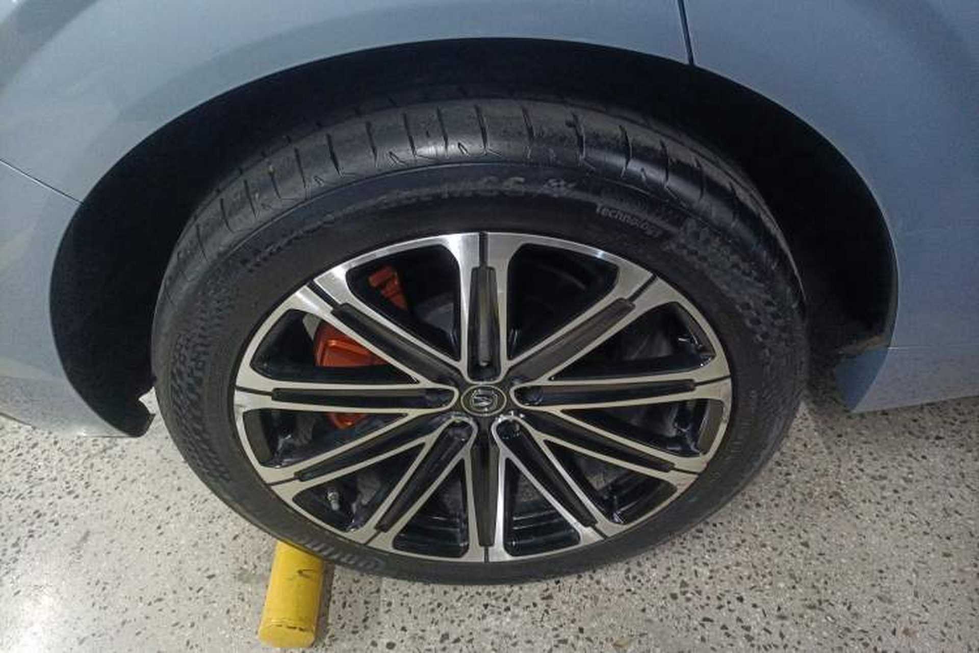 Used CHANGAN UNI-K iDD 2022 Blue Whale iDD 130km 1.5T Excellence Model Right Rear Wheel Hub