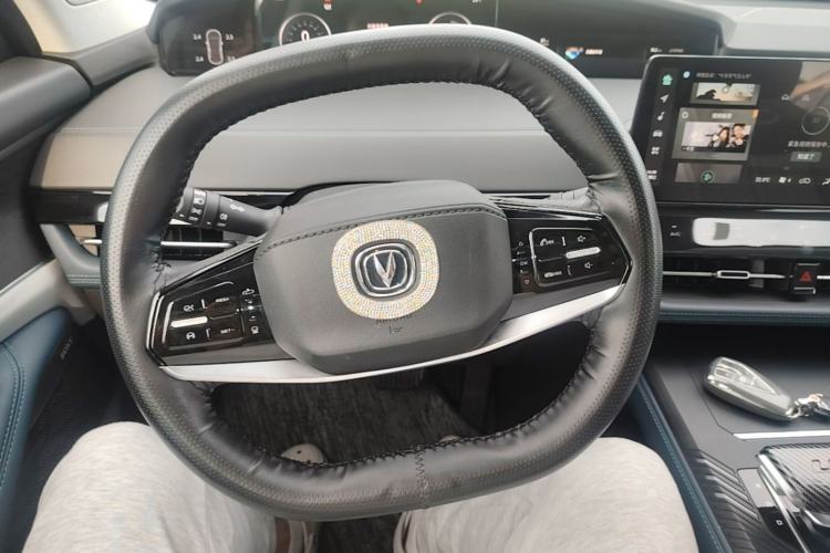 Used CHANGAN UNI-K iDD 2022 Blue Whale iDD 130km 1.5T Excellence Model Steering Wheel