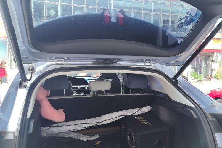 Used CHANGAN UNI-K iDD 2022 Blue Whale iDD 130km 1.5T Excellence Model Trunk