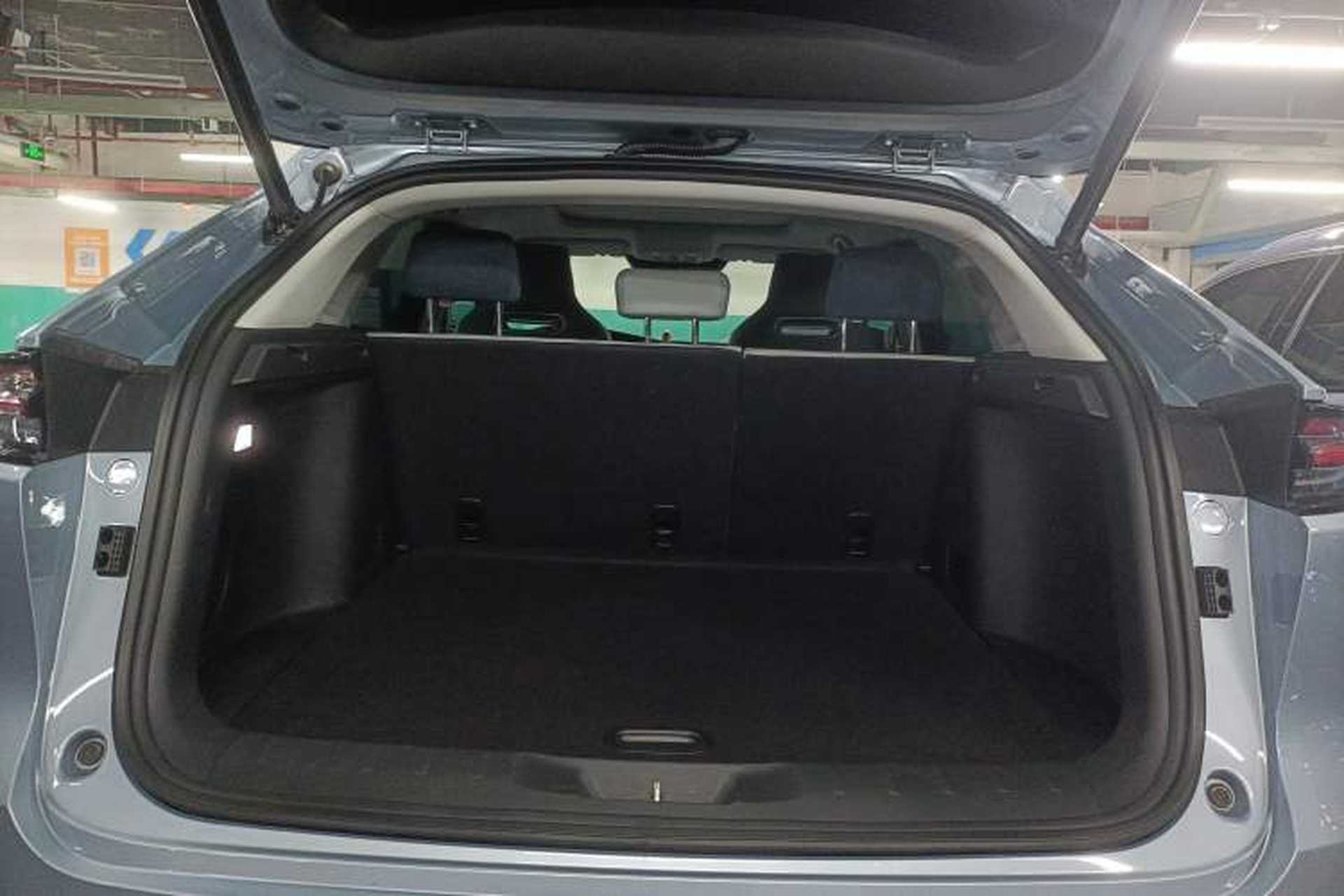 Used CHANGAN UNI-K iDD 2022 Blue Whale iDD 130km 1.5T Excellence Model Trunk