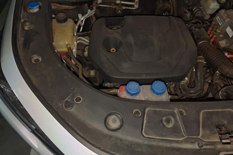 Used CHANGAN UNI-K iDD 2022 Blue Whale iDD 130km 1.5T Prestige Model Engine Bay Right