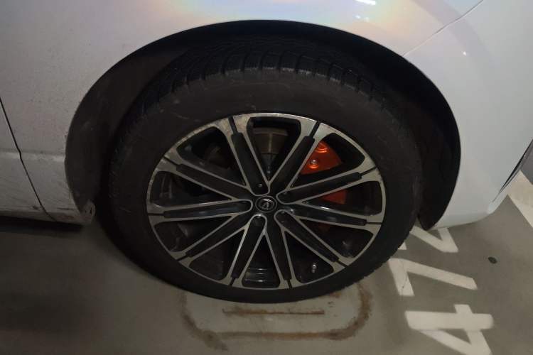 Used CHANGAN UNI-K iDD 2022 Blue Whale iDD 130km 1.5T Prestige Model Right Front Wheel Hub