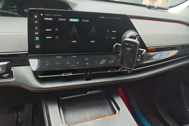 Used CHANGAN UNI-K iDD 2022 Blue Whale iDD 130km 1.5T Prestige Model Audio And AC Panel