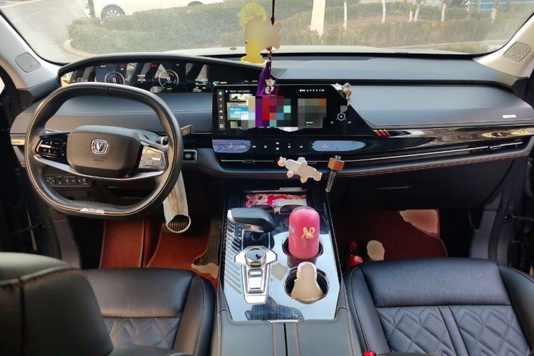 Used CHANGAN UNI-K iDD 2022 Blue Whale iDD 130km 1.5T Excellence Model Center Console