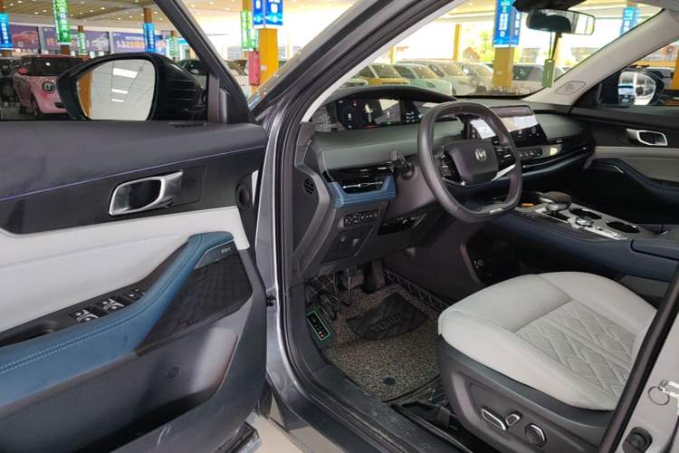 Used CHANGAN UNI-K iDD 2022 Blue Whale iDD 130km 1.5T Excellence Model Driver Seat