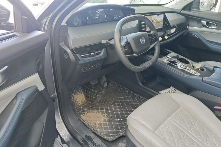 Used CHANGAN UNI-K iDD 2022 Blue Whale iDD 130km 1.5T Excellence Model Driver Seat