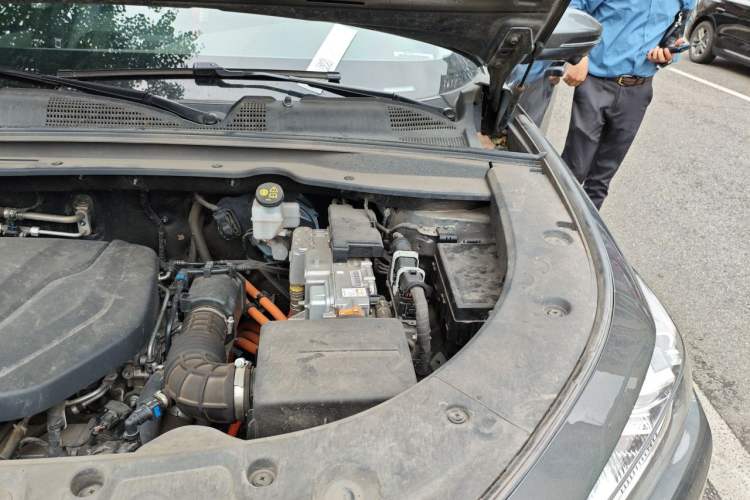 Used CHANGAN UNI-K iDD 2022 Blue Whale iDD 130km 1.5T Excellence Model Engine Bay Left