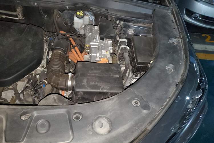 Used CHANGAN UNI-K iDD 2022 Blue Whale iDD 130km 1.5T Prestige Model Engine Bay Left