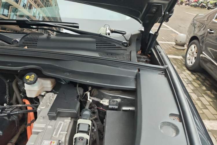 Used CHANGAN UNI-K iDD 2022 Blue Whale iDD 130km 1.5T Prestige Model Engine Bay Left