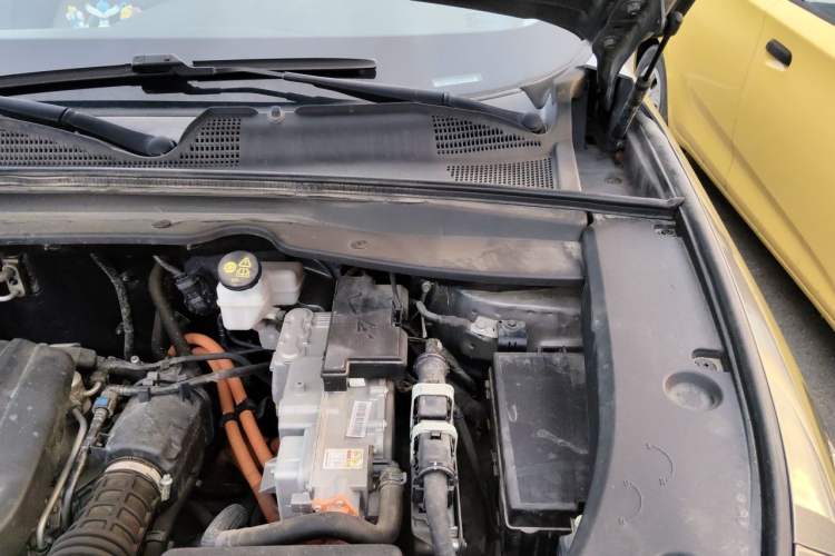 Used CHANGAN UNI-K iDD 2022 Blue Whale iDD 130km 1.5T Prestige Model Engine Bay Left