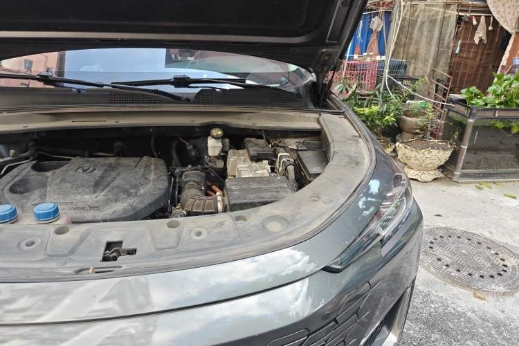 Used CHANGAN UNI-K iDD 2022 Blue Whale iDD 130km 1.5T Excellence Model Engine Bay Left
