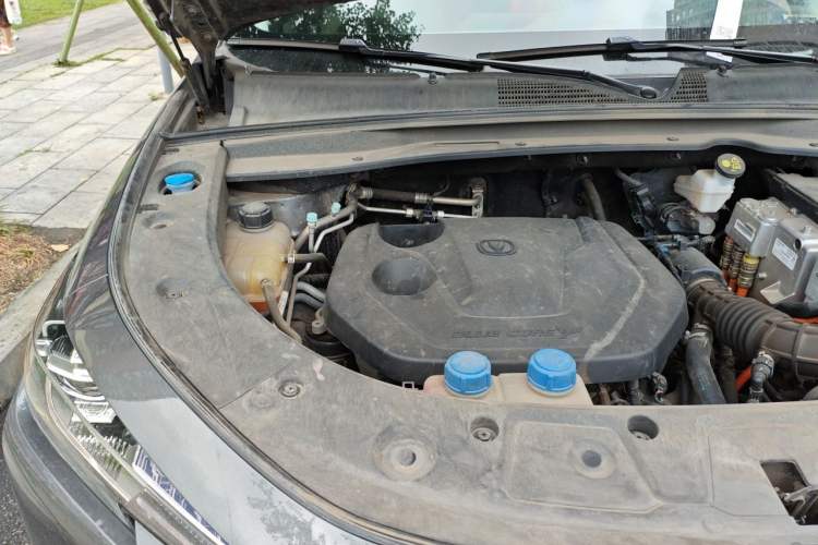 Used CHANGAN UNI-K iDD 2022 Blue Whale iDD 130km 1.5T Excellence Model Engine Bay Right