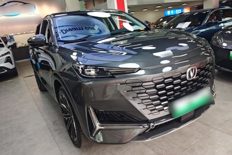 Used CHANGAN UNI-K iDD 2022 Blue Whale iDD 130km 1.5T Prestige Model Front Right 45 Deg