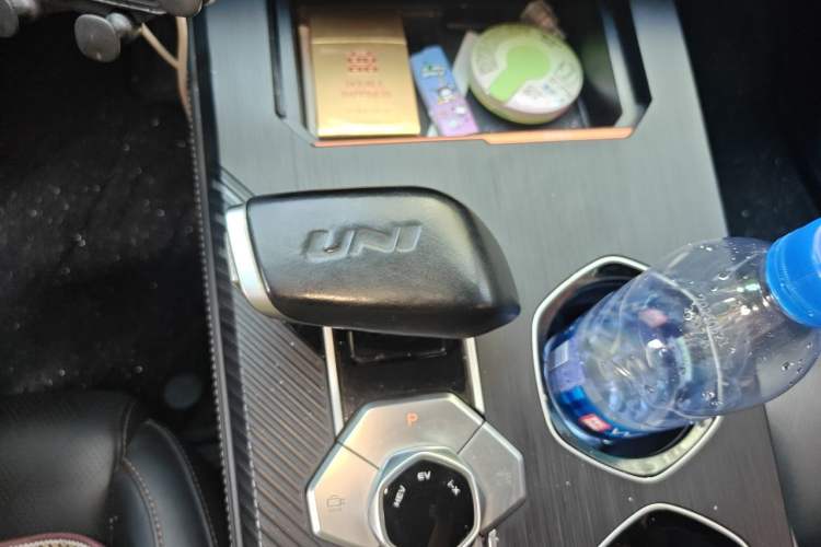 Used CHANGAN UNI-K iDD 2022 Blue Whale iDD 130km 1.5T Excellence Model Gear Lever