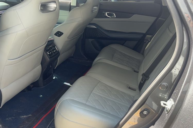 Used CHANGAN UNI-K iDD 2022 Blue Whale iDD 130km 1.5T Prestige Model Interior 2