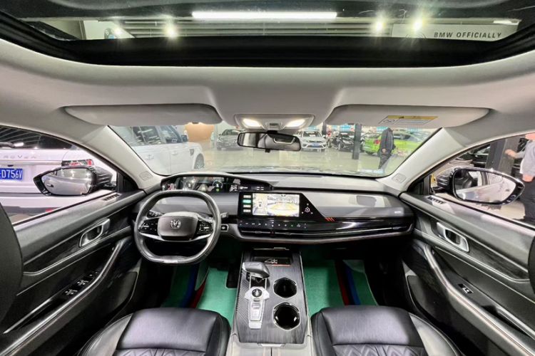 Used CHANGAN UNI-K iDD 2022 Blue Whale iDD 130km 1.5T Excellence Model Interior 3