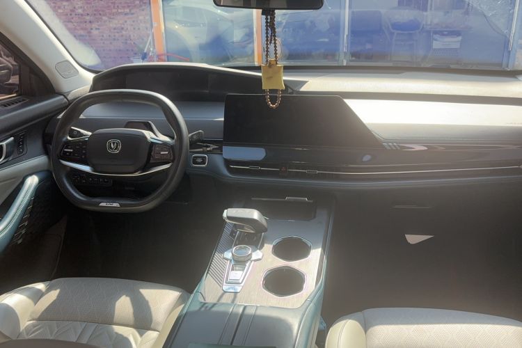 Used CHANGAN UNI-K iDD 2022 Blue Whale iDD 130km 1.5T Prestige Model Interior 4