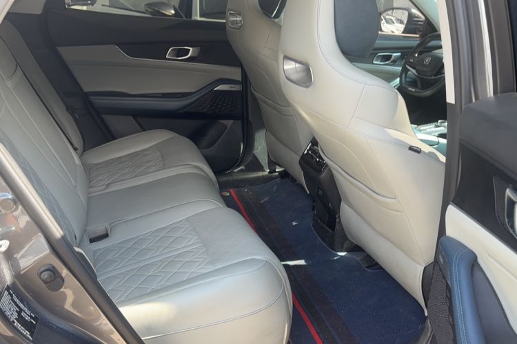Used CHANGAN UNI-K iDD 2022 Blue Whale iDD 130km 1.5T Prestige Model Interior 5