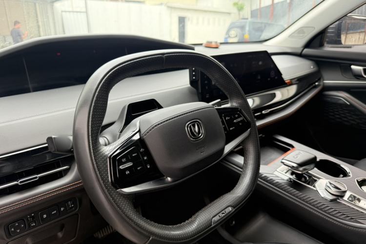 Used CHANGAN UNI-K iDD 2022 Blue Whale iDD 130km 1.5T Prestige Model Interior 6