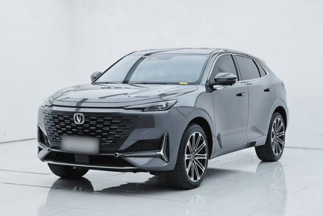 Used CHANGAN UNI-K iDD 2022 Blue Whale iDD 130km 1.5T Excellence Model