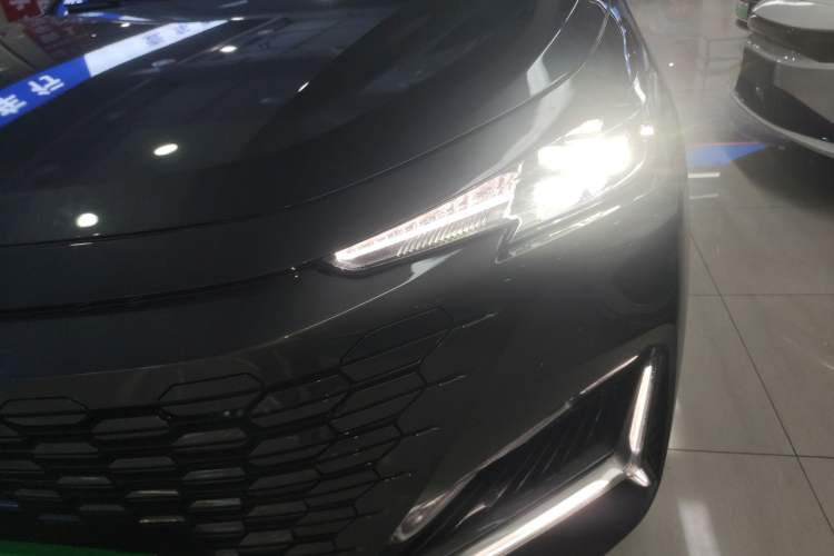 Used CHANGAN UNI-K iDD 2022 Blue Whale iDD 130km 1.5T Prestige Model Left Front Headlight