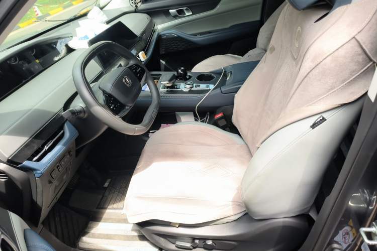 Used CHANGAN UNI-K iDD 2022 Blue Whale iDD 130km 1.5T Excellence Model Left Front Seat