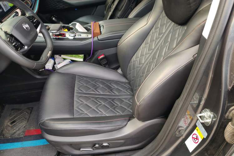 Used CHANGAN UNI-K iDD 2022 Blue Whale iDD 130km 1.5T Excellence Model Left Front Seat