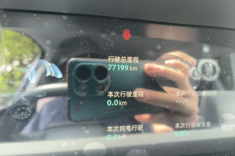 Used CHANGAN UNI-K iDD 2022 Blue Whale iDD 130km 1.5T Excellence Model Odometer Close Up