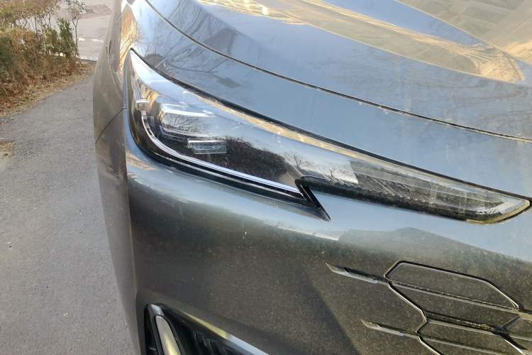 Used CHANGAN UNI-K iDD 2022 Blue Whale iDD 130km 1.5T Excellence Model Right Front Headlight