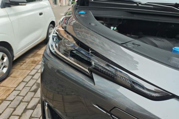 Used CHANGAN UNI-K iDD 2022 Blue Whale iDD 130km 1.5T Prestige Model Right Front Headlight