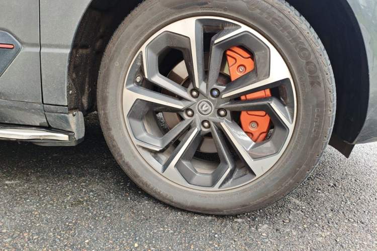 Used CHANGAN UNI-K iDD 2022 Blue Whale iDD 130km 1.5T Excellence Model Right Front Wheel Hub