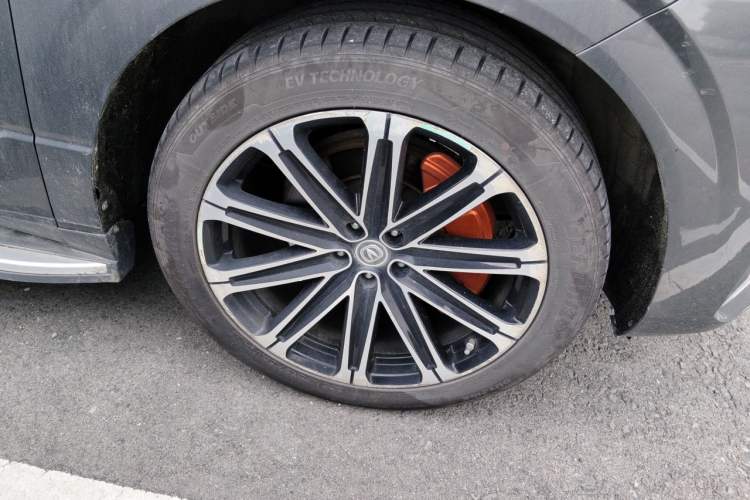 Used CHANGAN UNI-K iDD 2022 Blue Whale iDD 130km 1.5T Prestige Model Right Front Wheel Hub