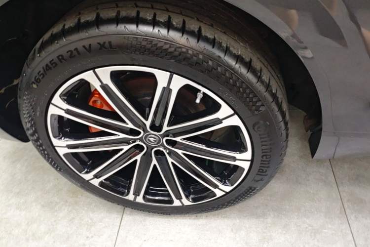 Used CHANGAN UNI-K iDD 2022 Blue Whale iDD 130km 1.5T Prestige Model Right Rear Wheel Hub