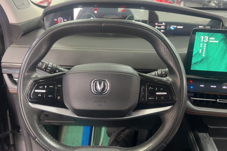 Used CHANGAN UNI-K iDD 2022 Blue Whale iDD 130km 1.5T Excellence Model Steering Wheel