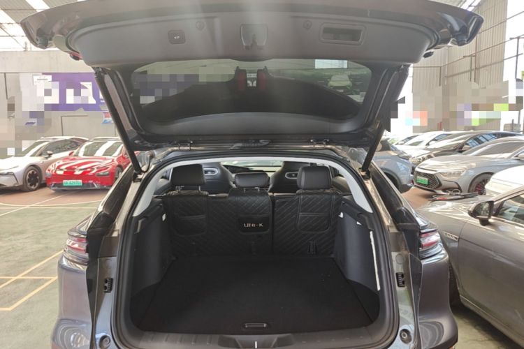Used CHANGAN UNI-K iDD 2022 Blue Whale iDD 130km 1.5T Prestige Model Trunk