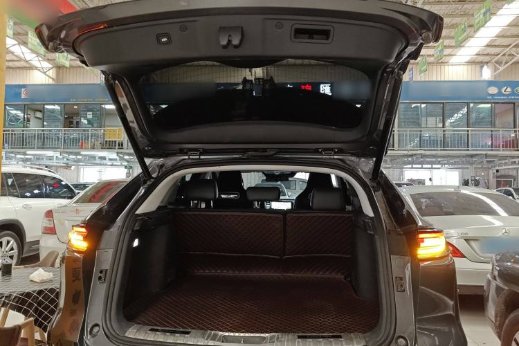 Used CHANGAN UNI-K iDD 2022 Blue Whale iDD 130km 1.5T Prestige Model Trunk