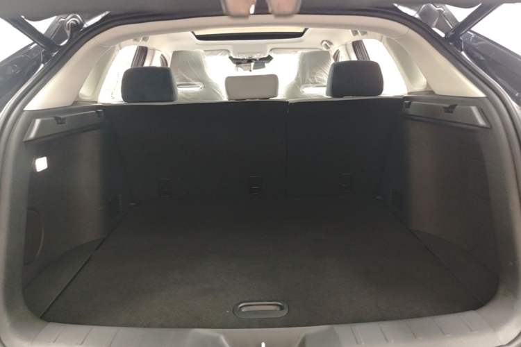 Used CHANGAN UNI-K iDD 2022 Blue Whale iDD 130km 1.5T Prestige Model Trunk
