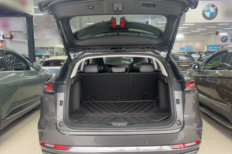 Used CHANGAN UNI-K iDD 2022 Blue Whale iDD 130km 1.5T Excellence Model Trunk