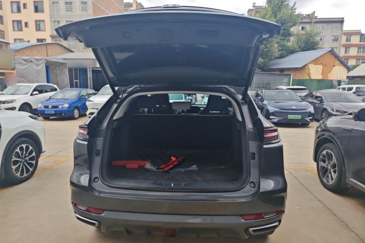 Used CHANGAN UNI-K iDD 2022 Blue Whale iDD 130km 1.5T Prestige Model Trunk