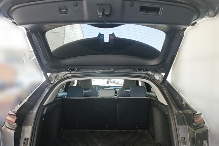 Used CHANGAN UNI-K iDD 2022 Blue Whale iDD 130km 1.5T Excellence Model Trunk