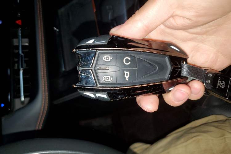 Used CHANGAN UNI-K iDD 2022 Blue Whale iDD 130km 1.5T Prestige Model Vehicle Key