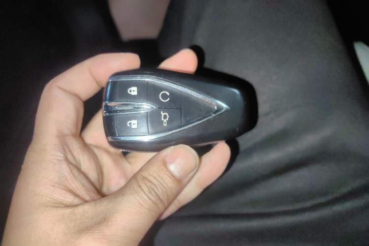 Used CHANGAN UNI-K iDD 2022 Blue Whale iDD 130km 1.5T Prestige Model Vehicle Key