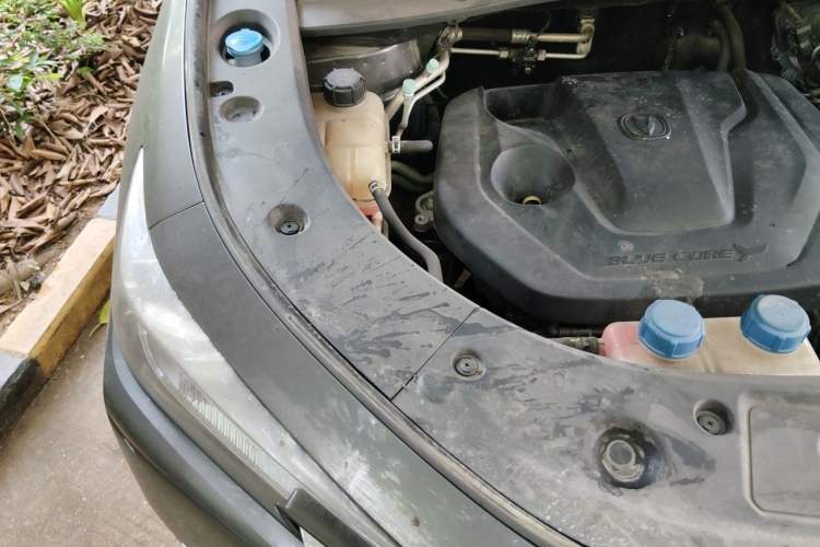 Used CHANGAN UNI-K iDD 2022 Blue Whale iDD 130km 1.5T Prestige Model Engine Bay Right